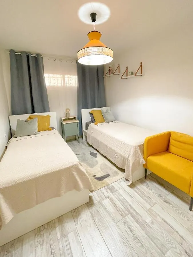 Sunset View 2 Bedroom Apartment أذيخي إسبانيا