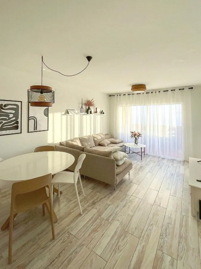 Sunset View 2 Bedroom Apartment أذيخي 0*,